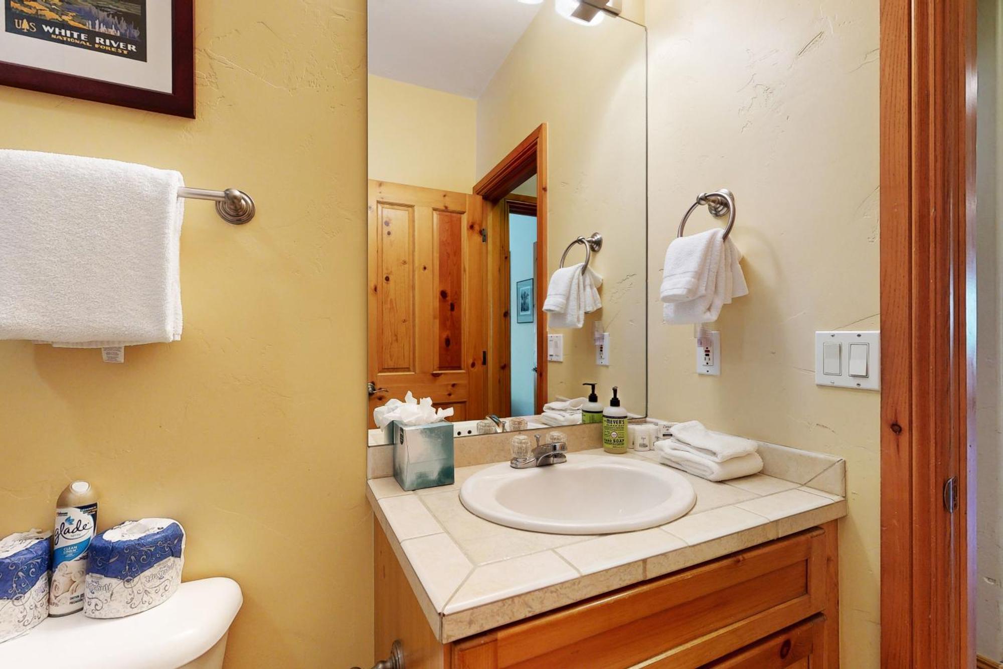 Beautiful East Vail 3 Bedroom Condo W/Hot Tub On Shuttle Route. Exterior foto